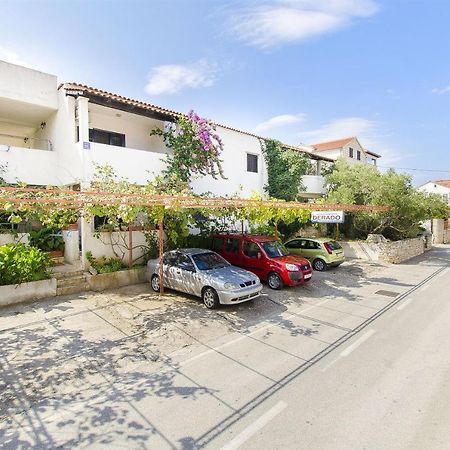 Apartments Derado ซูเปตาร์ ภายนอก รูปภาพ